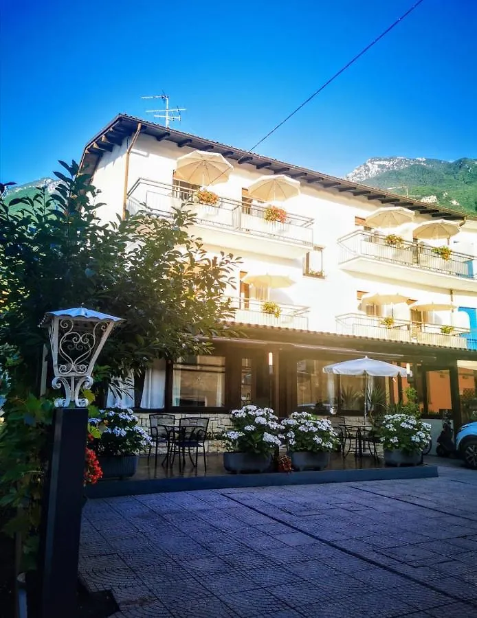 Albergo Al Pescatore Brenzone 0*,